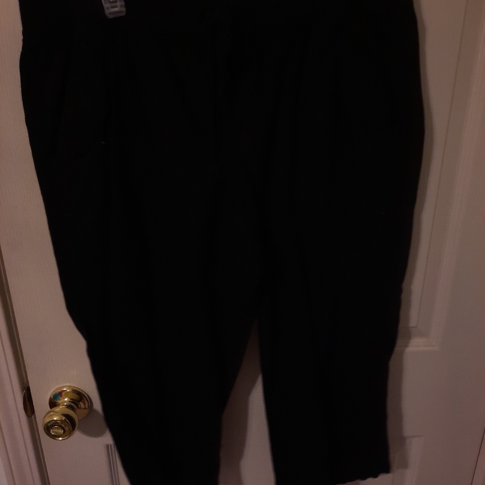 black capris. faded glory. size 12 (SRC-80) - Picture 1 of 8